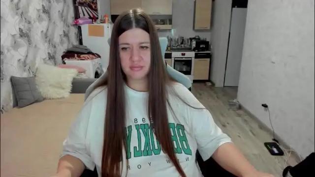 Image 3 of aletta_oushen Stream on Chaturbate on 2 months ago