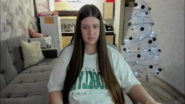 Image 6 of aletta_oushen Stream on Chaturbate on 1 month ago