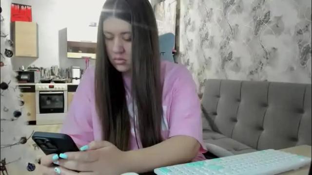Image 10 of aletta_oushen Stream on Chaturbate on 13 days ago