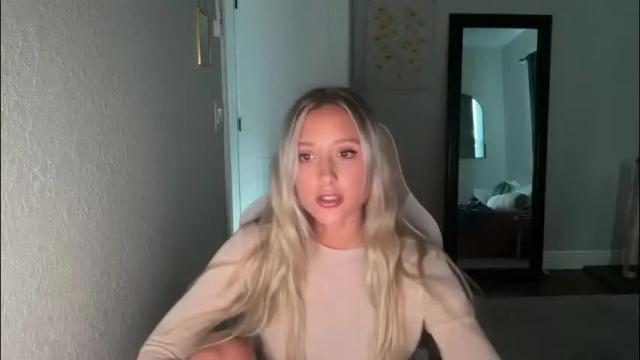 Image 6 of alex499990 Stream on Chaturbate on 5 days ago