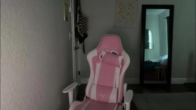 Thumbnail 3, alex499990's Stream at Chaturbate, 2 days ago