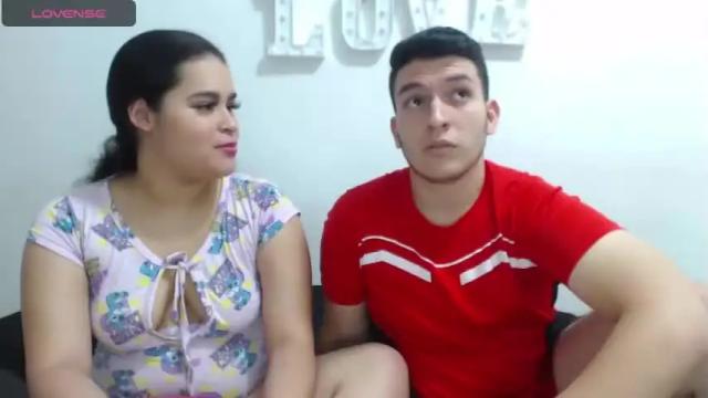 Image 10 of alex_and_abby_ Stream on Chaturbate on 19 months ago