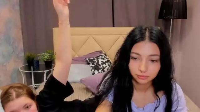 Image 6 of alex_and_evatayor Stream on Chaturbate on 18 months ago