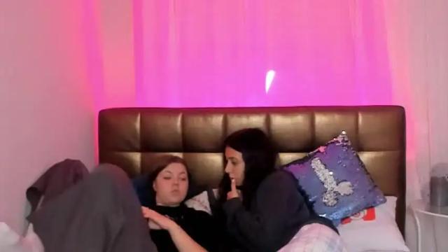 Image 10 of alex_and_evatayor Stream on Chaturbate on 18 months ago