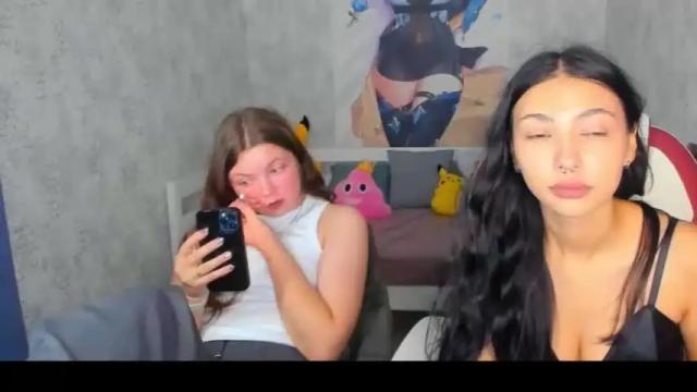 Image 7 of alex_and_evatayor Stream on Chaturbate on 19 months ago
