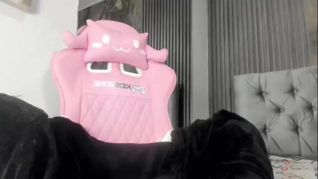 Image 8 of alex_charol Stream on Chaturbate on 14 days ago
