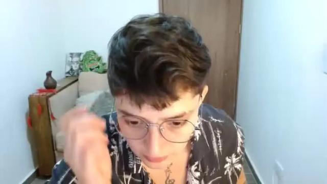 Image 4 of alex_parker07 Stream on Chaturbate on 13 months ago