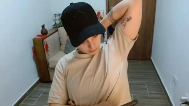 Image 2 of alex_parker07 Stream on Chaturbate on 13 months ago