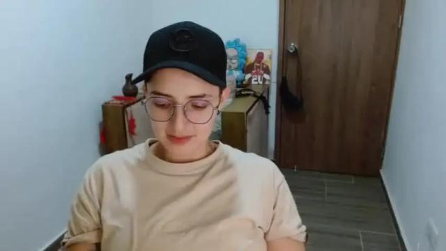 Image 6 of alex_parker07 Stream on Chaturbate on 13 months ago