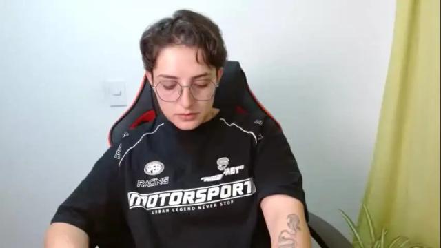 Image 3 of alex_parker07 Stream on Chaturbate on 9 days ago