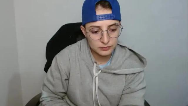 Image 2 of alex_parker07 Stream on Chaturbate on 4 months ago