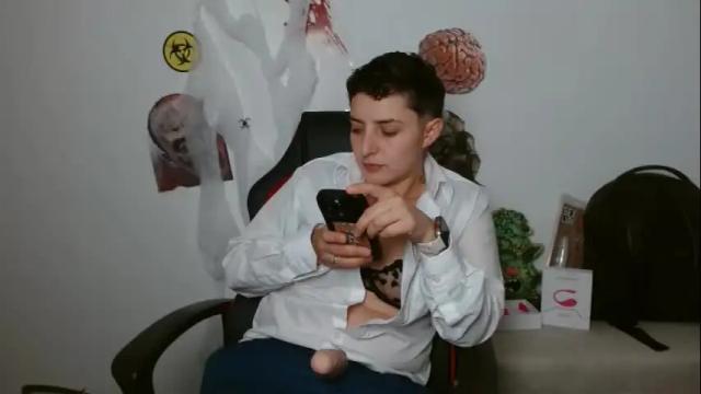 Image 12 of alex_parker07 Stream on Chaturbate on 2 months ago