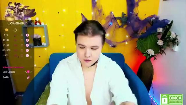 Image 12 of alex_raymonds Stream on Chaturbate on 19 months ago