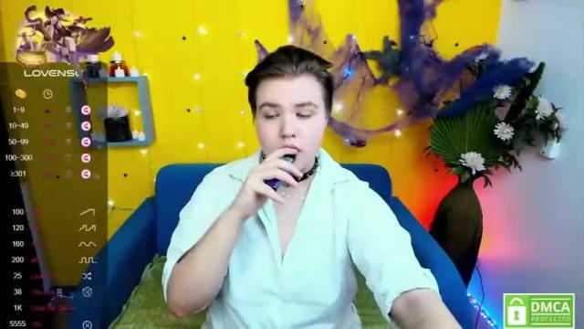 Image 4 of alex_raymonds Stream on Chaturbate on 19 months ago