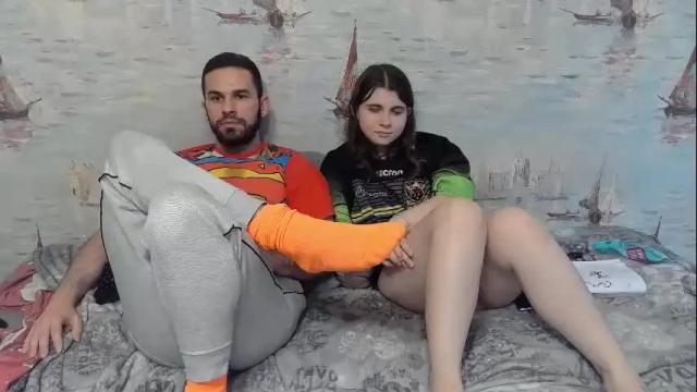 Image 8 of alex_sarah_sex Stream on Chaturbate on 29 days ago