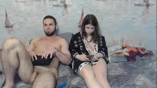Image 11 of alex_sarah_sex Stream on Chaturbate on 26 days ago