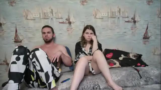 Image 12 of alex_sarah_sex Stream on Chaturbate on 17 days ago