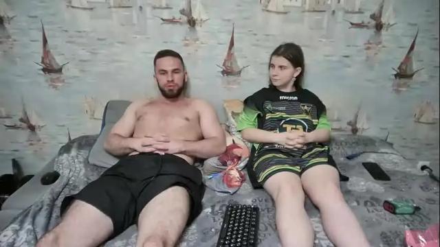 Image 2 of alex_sarah_sex Stream on Chaturbate on 5 days ago