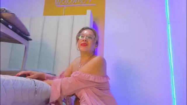 Image 10 of alexa472 Stream on Chaturbate on 1 month ago