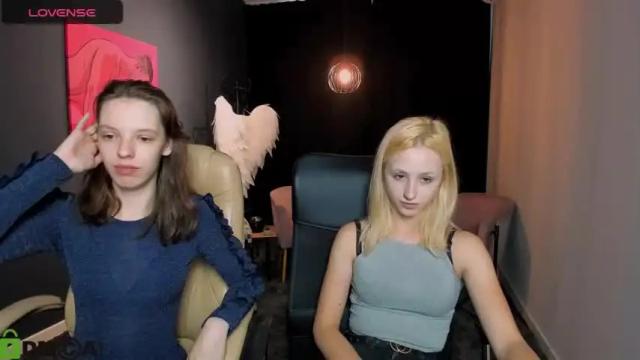 Image 3 of alexa_bee1 Stream on Chaturbate on 25 months ago