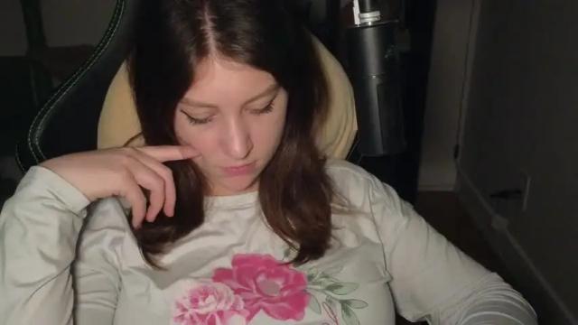 Image 10 of alexa_dream Stream on Chaturbate on 15 days ago