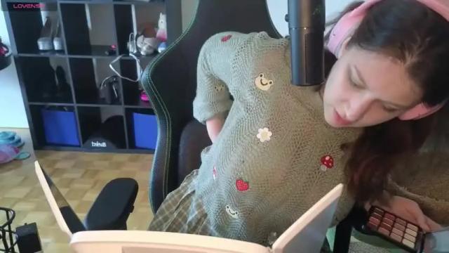Image 4 of alexa_dream Stream on Chaturbate on 26 days ago