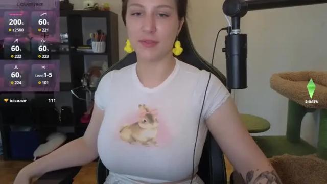 Image 7 of alexa_dream Stream on Chaturbate on 13 days ago