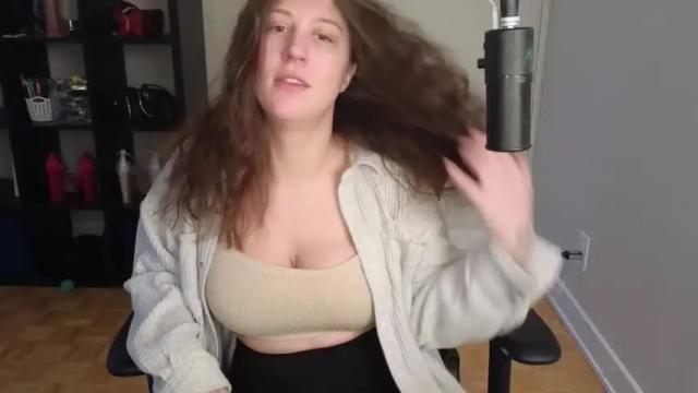 Image 3 of alexa_dream Stream on Chaturbate on 1 month ago