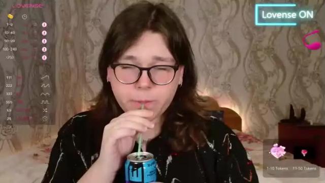 Image 12 of alexa_fatass Stream on Chaturbate on 14 months ago