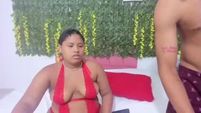 Image 2 of alexa_hot40 Stream on Chaturbate on 14 months ago
