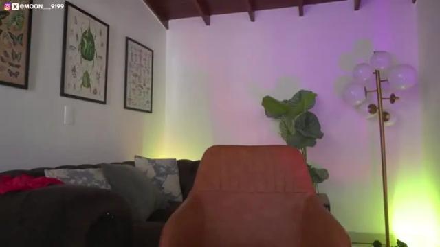 Image 2 of alexa_inthemoon Stream on Chaturbate on 13 months ago