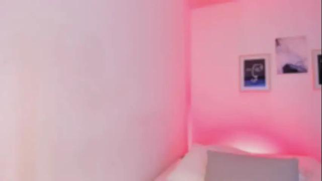 Image 3 of alexa_millers_ Stream on Chaturbate on 28 days ago