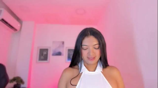 Image 7 of alexa_millers_ Stream on Chaturbate on 2 days ago