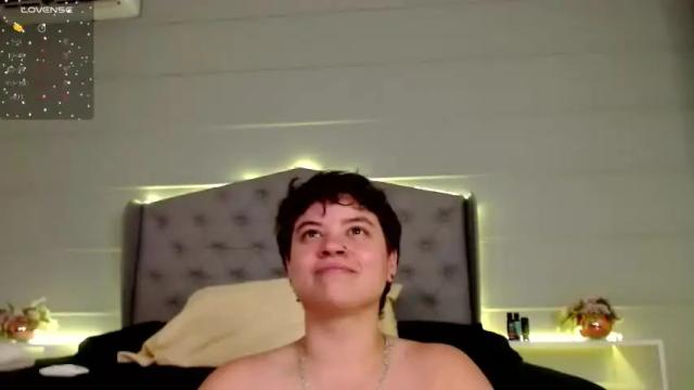 Image 6 of alexa_palacio Stream on Chaturbate on 15 months ago