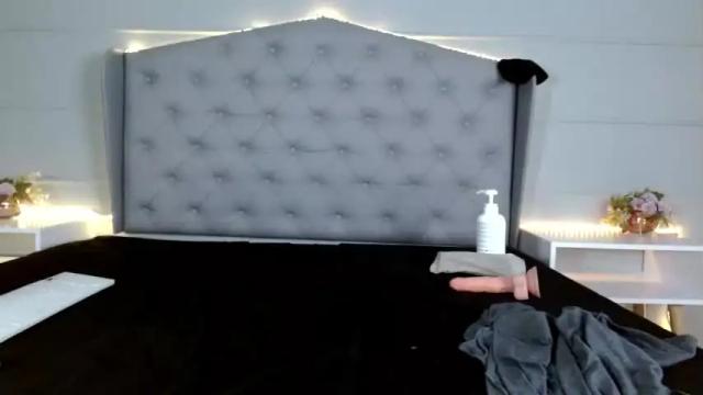 Image 11 of alexa_palacio Stream on Chaturbate on 14 months ago