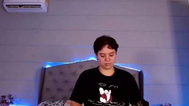 Image 2 of alexa_palacio Stream on Chaturbate on 14 months ago
