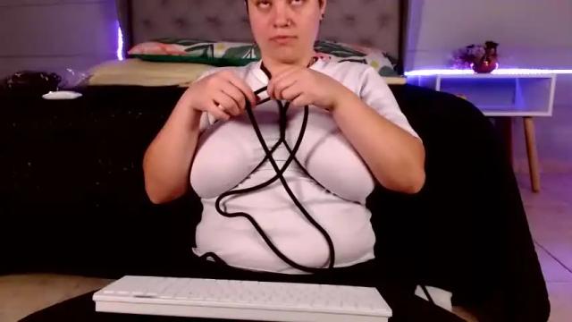 Image 12 of alexa_palacio Stream on Chaturbate on 14 months ago