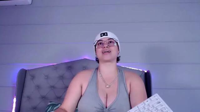 Image 10 of alexa_palacio Stream on Chaturbate on 14 months ago