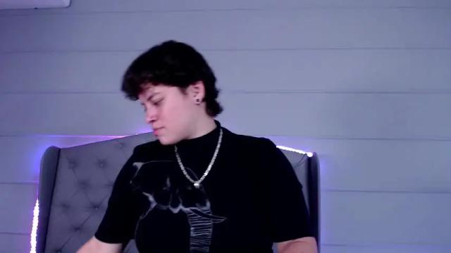 Image 4 of alexa_palacio Stream on Chaturbate on 14 months ago