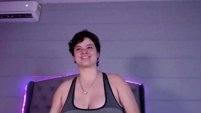 Image 6 of alexa_palacio Stream on Chaturbate on 14 months ago