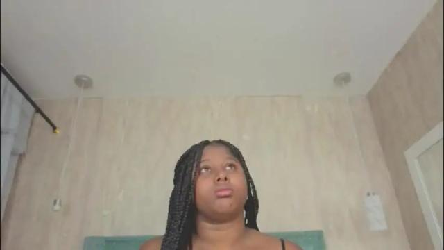 Image 12 of alexa_roussee Stream on Chaturbate on 24 days ago