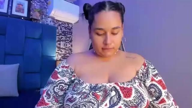 Image 3 of alexa_santos Stream on Chaturbate on 12 months ago