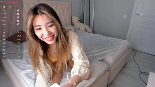 Image 3 of alexa_veyen Stream on Chaturbate on 18 months ago