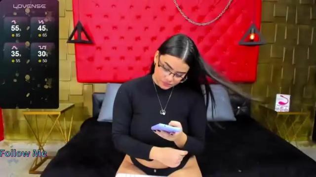 Image 7 of alexaamill Stream on Chaturbate on 17 months ago