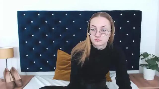 Image 2 of alexabigheart Stream on Chaturbate on 17 months ago