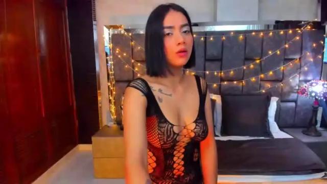 Image 10 of alexacroff Stream on Chaturbate on 17 months ago