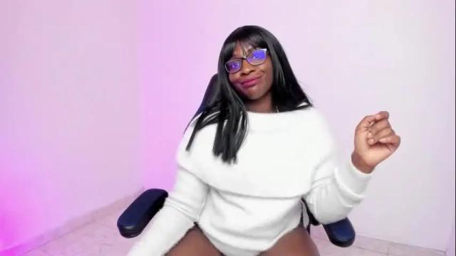 Image 4 of alexagons Stream on Chaturbate on 1 month ago