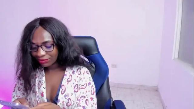 Image 12 of alexagons Stream on Chaturbate on 28 days ago