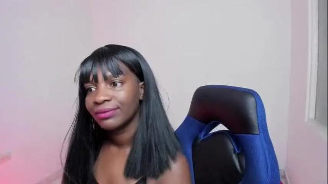 Image 2 of alexagons Stream on Chaturbate on 5 months ago