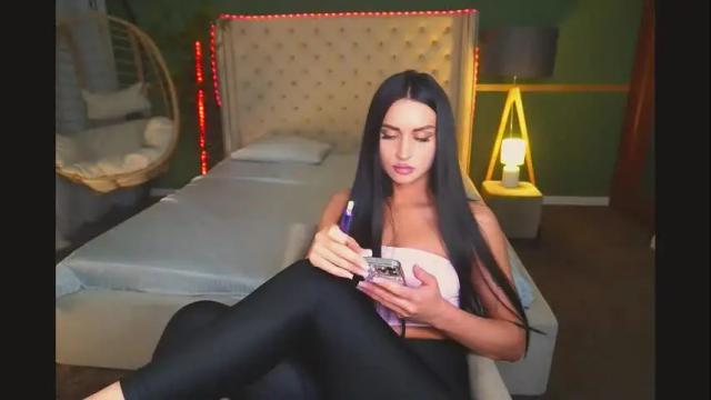 Image 8 of alexagreyyy Stream on Chaturbate on 1 month ago